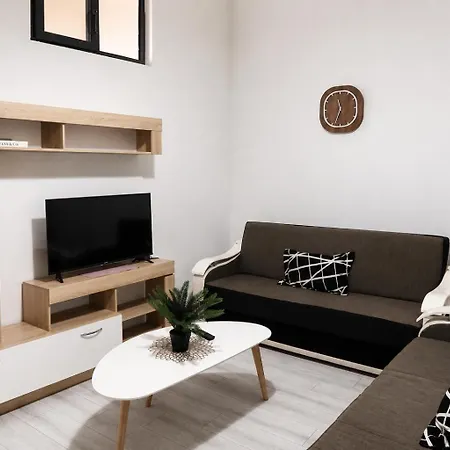Champs Spacious Appartamento *